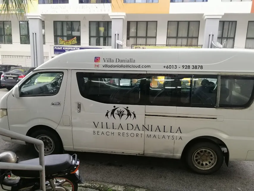 Sticker Installation Service – EzyPrintAmpang